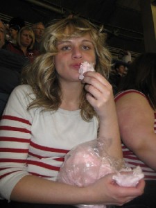 Nz loves cotton candy so much, she wants to kiss it!